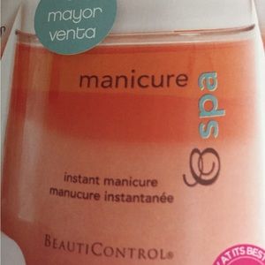 Awesome instand exfoliating manicure spa